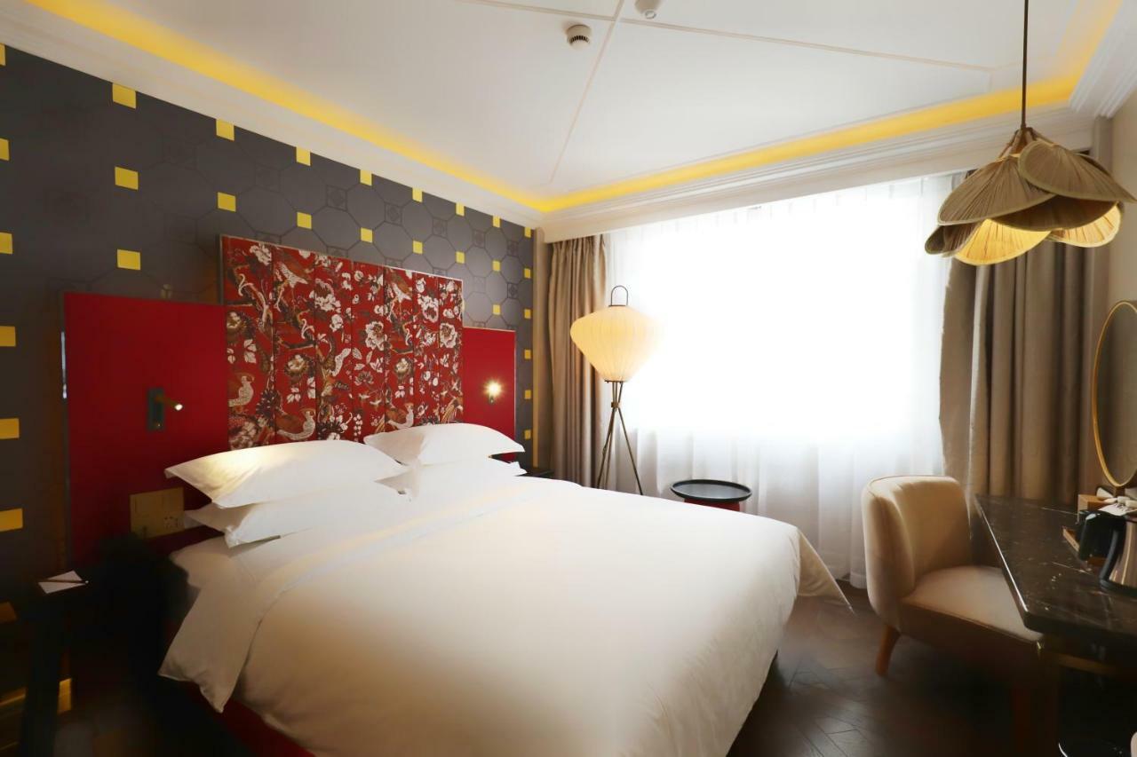 Jinjiang Metropolo Shanghai Xintiandi Hotel Экстерьер фото